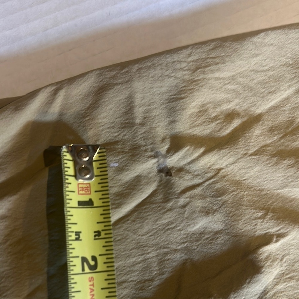 REI Relaxed Tan Cargo Pants with Relaxed Fit multiple pockets adjustable belt - Picture 13 of 14